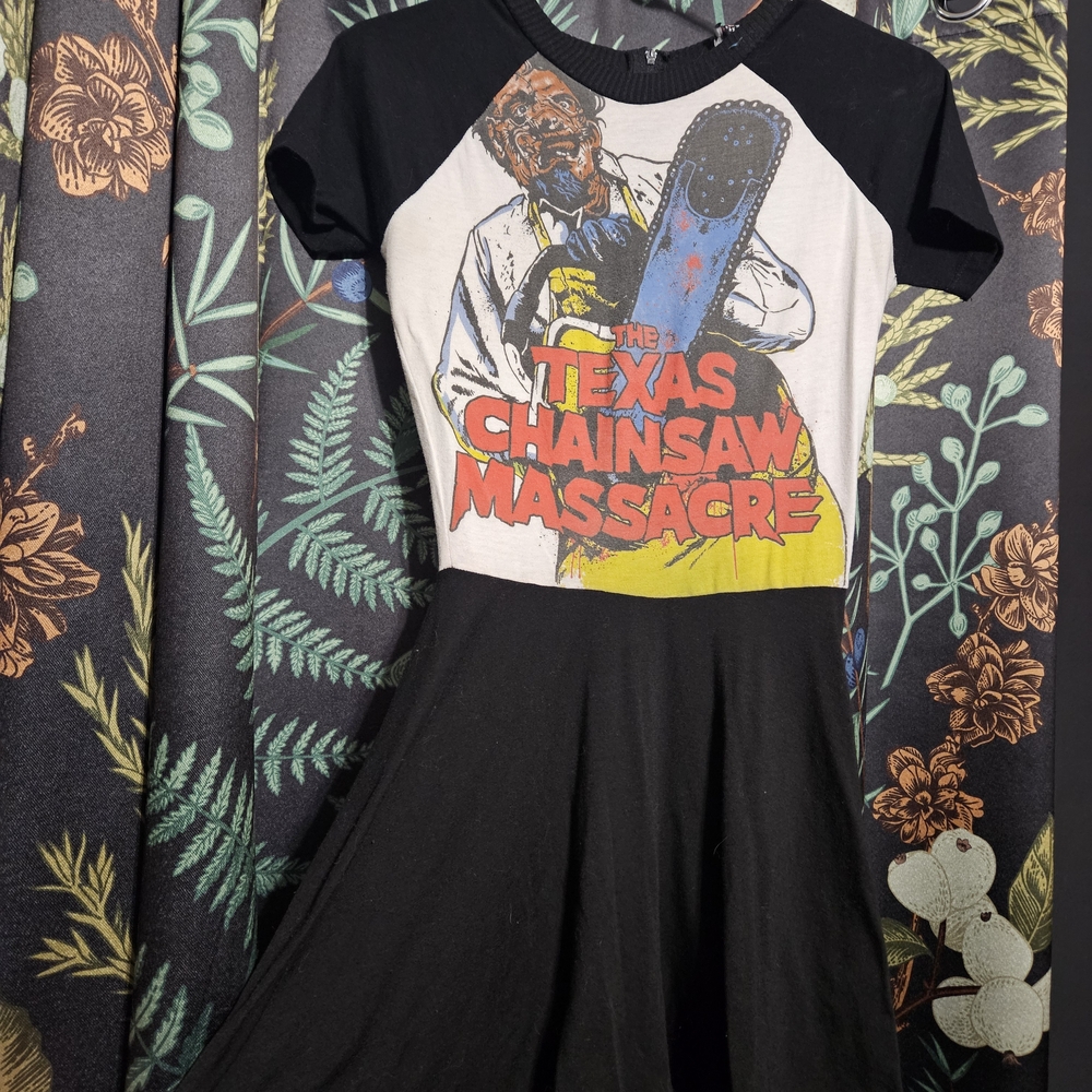 Texas Chainsaw Massacre Graphic Midi Dress - Black